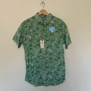 Men’s IZOD Island Button Down Shirt